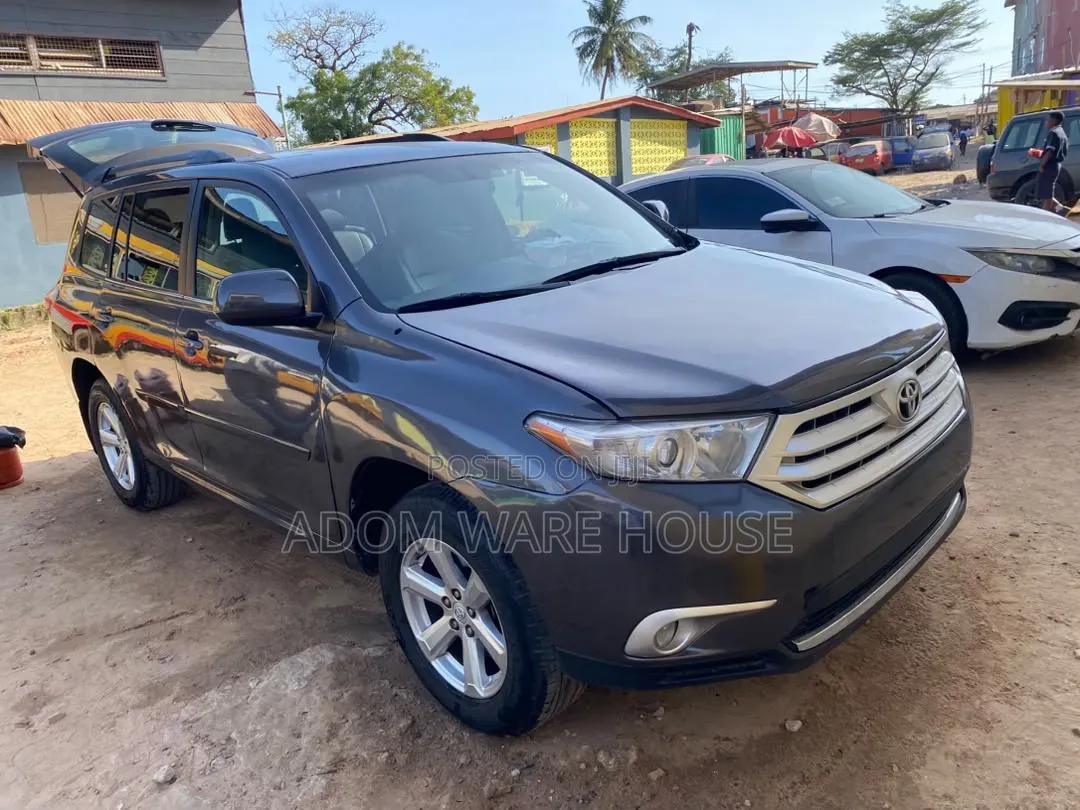 Toyota Highlander V6 2009 Gray