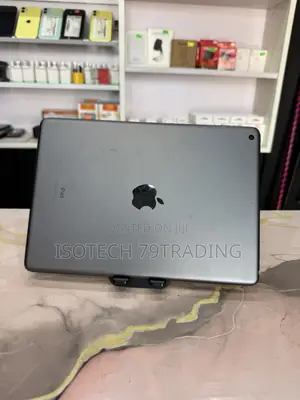 Apple iPad 9.7 64 GB Black