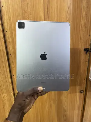 Apple iPad Pro 12.9 (2022) 128 GB Gray