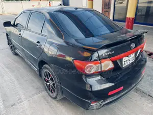 Toyota Corolla S 4dr Sedan (1.8L 4cyl 4A) 2013 Black