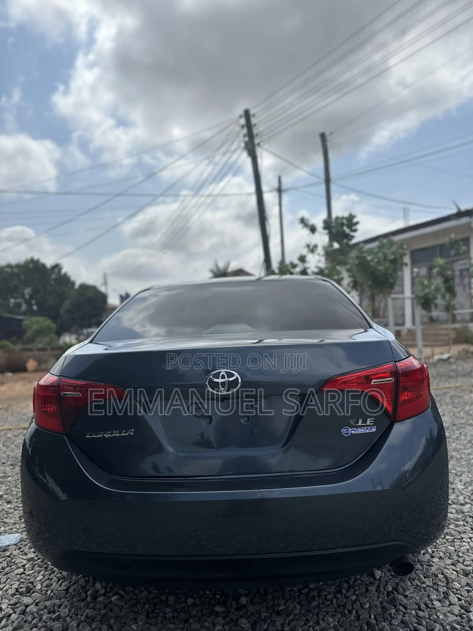 Toyota Corolla XLE (1.8L 4cyl 2A) 2019 Gray