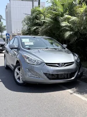 Hyundai Elantra Limited Sedan FWD (1.8L 4cyl 6A) 2016 Gray