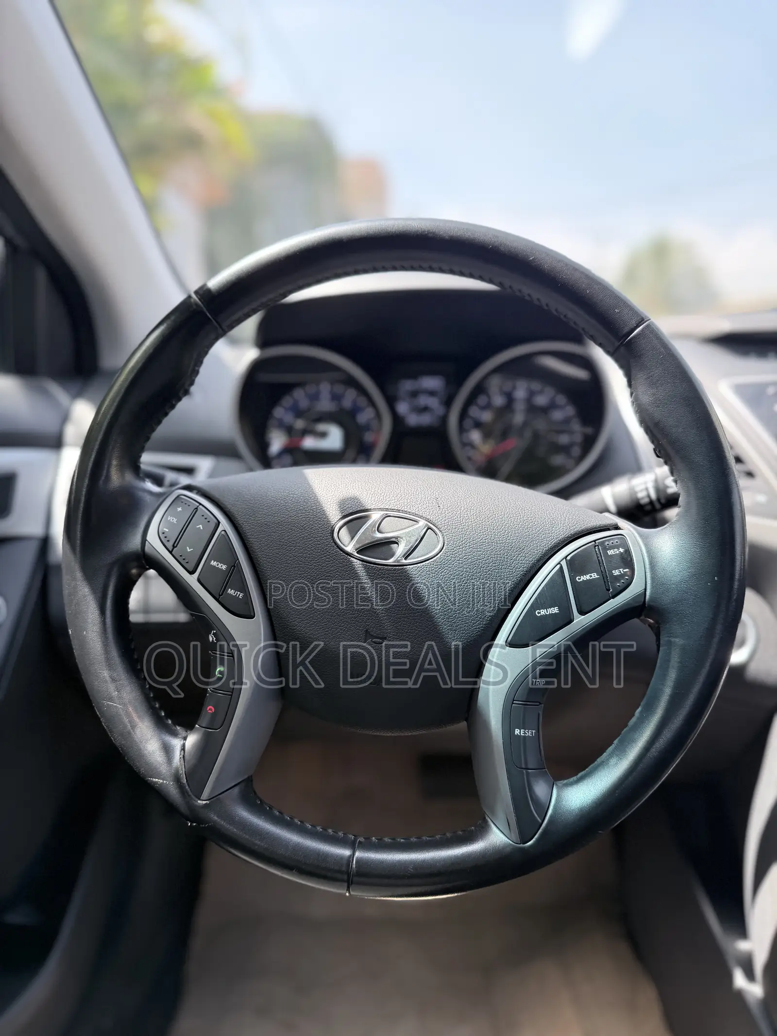 Hyundai Elantra Limited Sedan FWD (1.8L 4cyl 6A) 2016 Gray