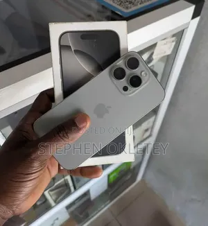 New Apple iPhone 15 Pro Max 256 GB Silver