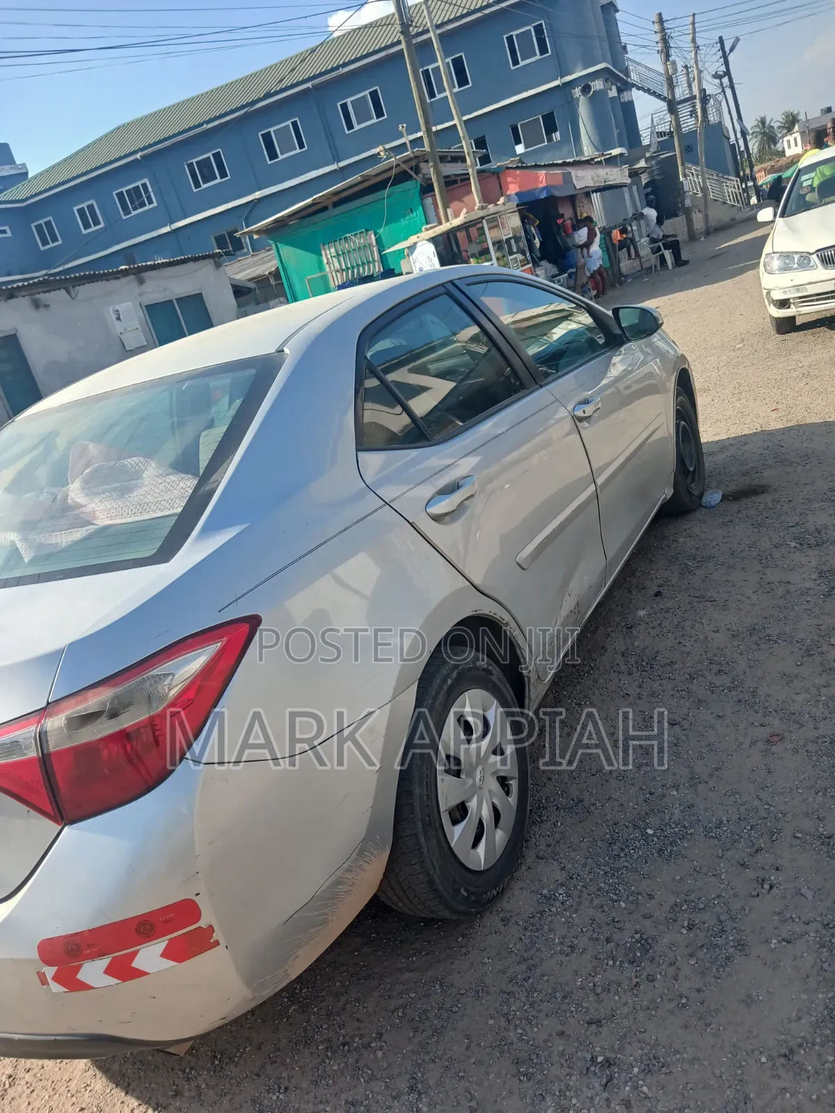 Toyota Corolla L 4dr Sedan (1.8L 4cyl 4A) 2015 Silver