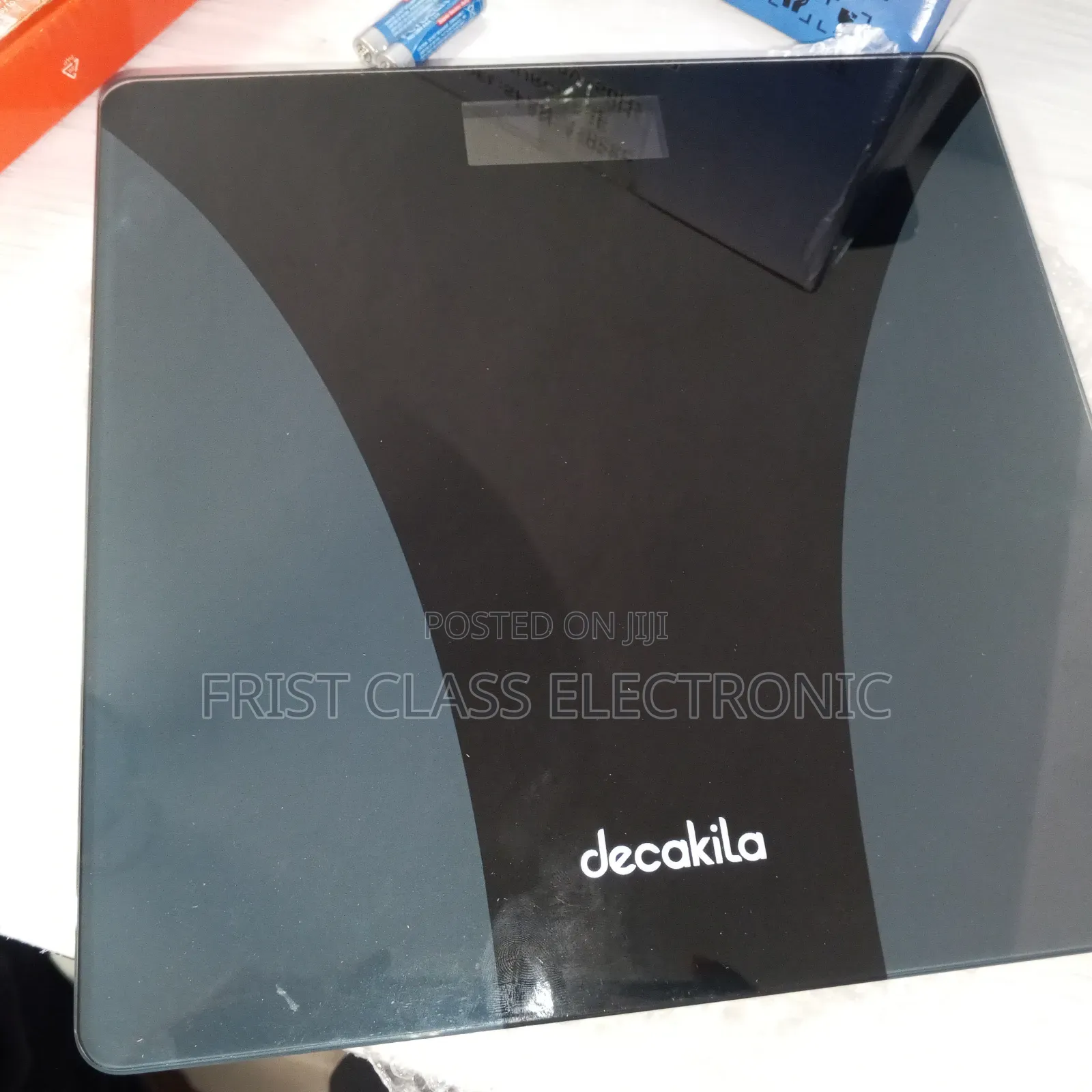 Decakila Body Scales