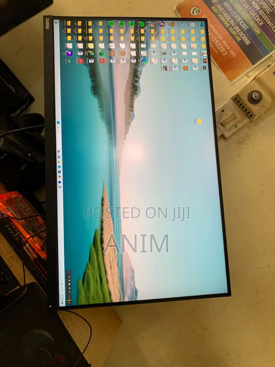 32 Inches Lenovo QHD Monitor 4kusb Type-C 3840 X 480 / 3840 X 2160