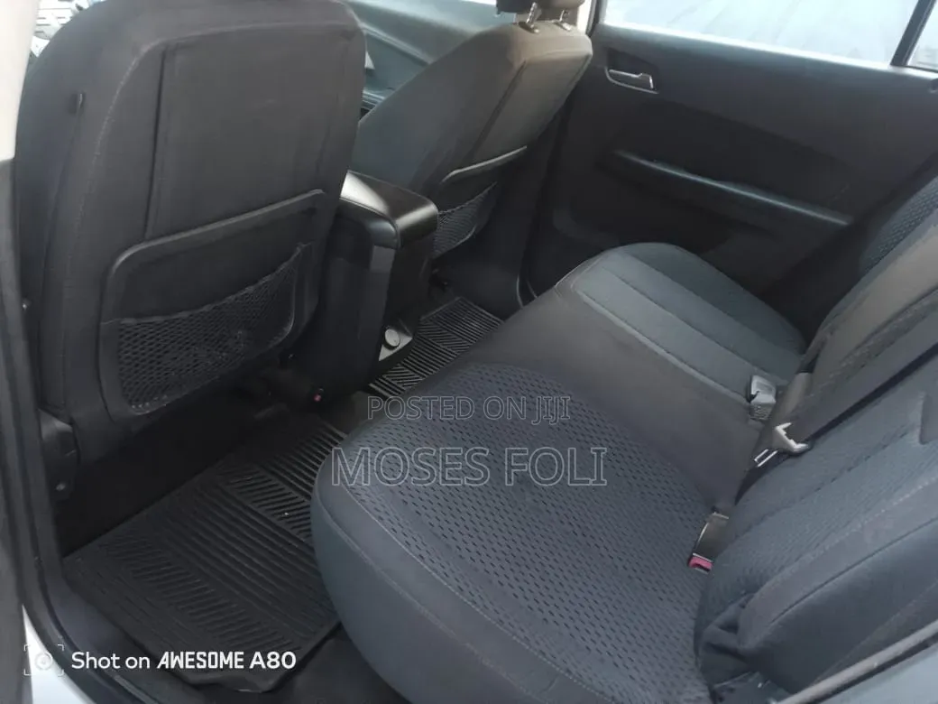 Chevrolet Equinox 2012 Silver