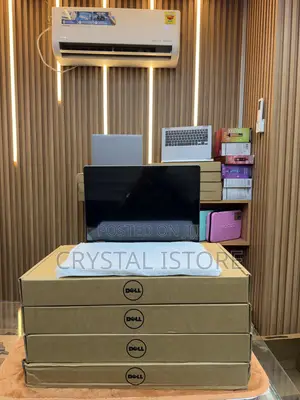 New Laptop Dell Latitude 3390 8GB Intel Core i5 SSD 256GB