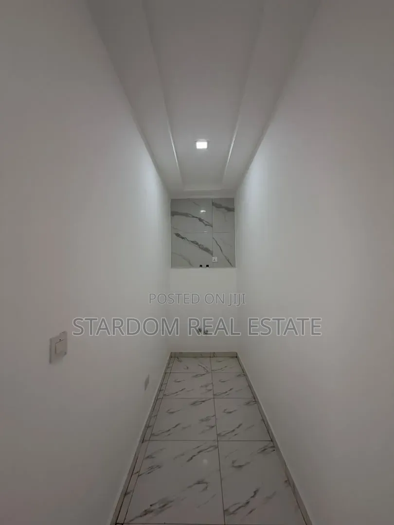 2bdrm Townhouse / Terrace in East Legon Hills, Boundary Road Area