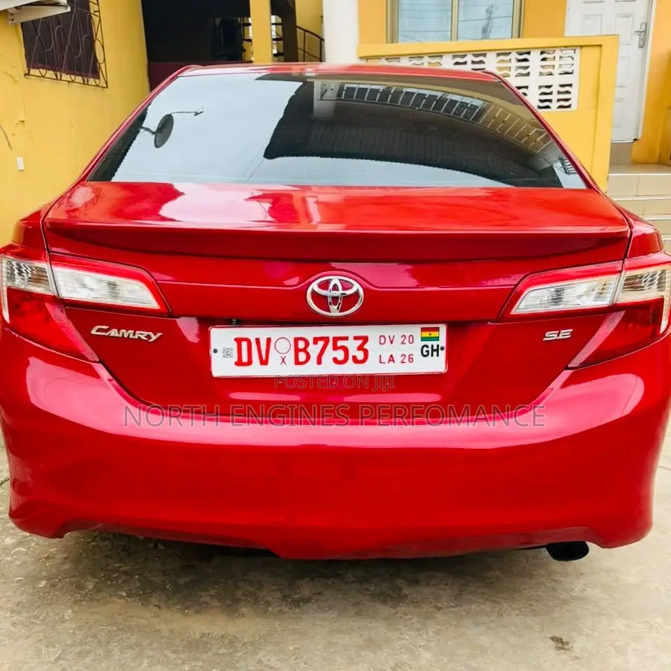 Toyota Camry SE 4dr Sedan (2.5L 4cyl 6A) 2014 Red