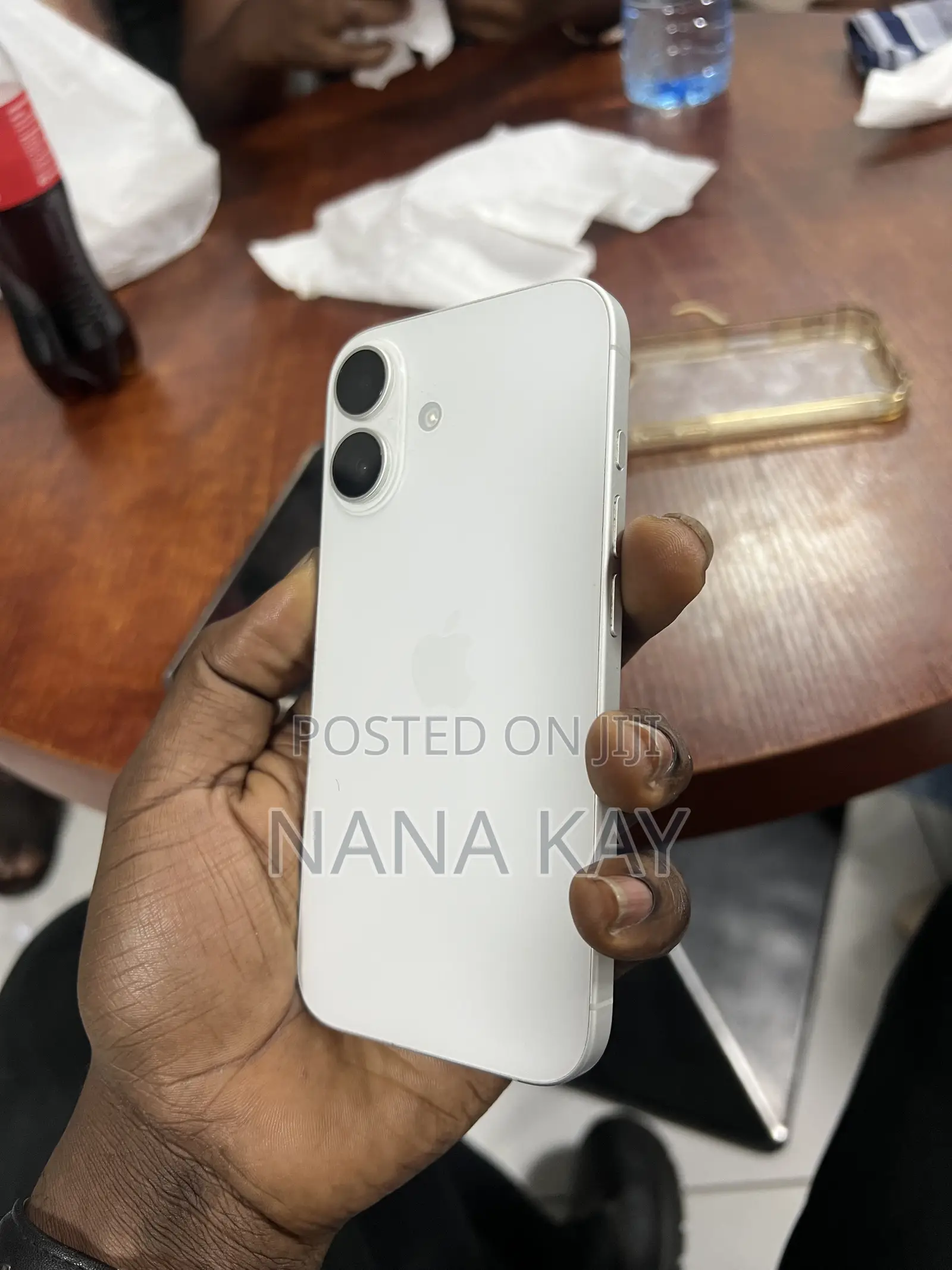 Apple iPhone 16 128 GB White