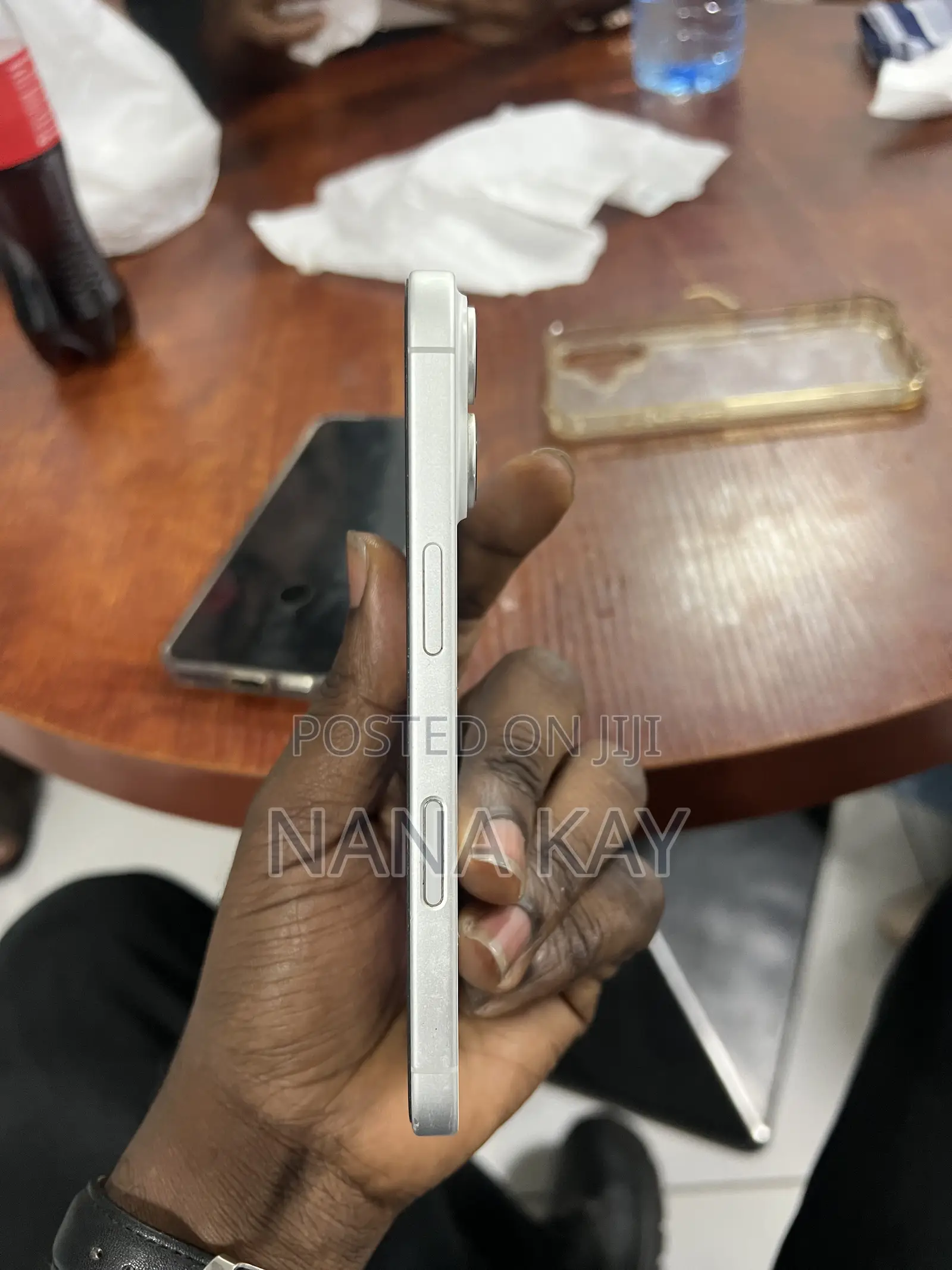 Apple iPhone 16 128 GB White