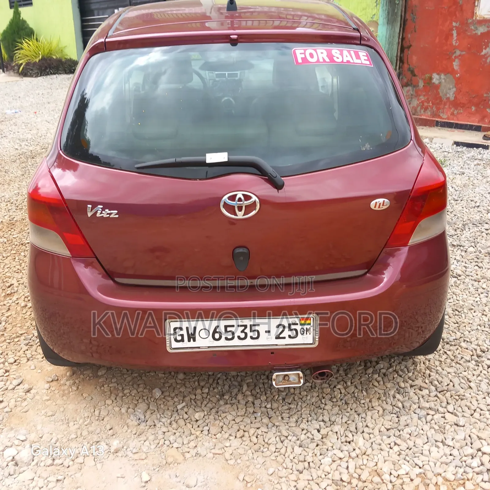 Toyota Vitz 1.3 FWD 3dr 2010 Red