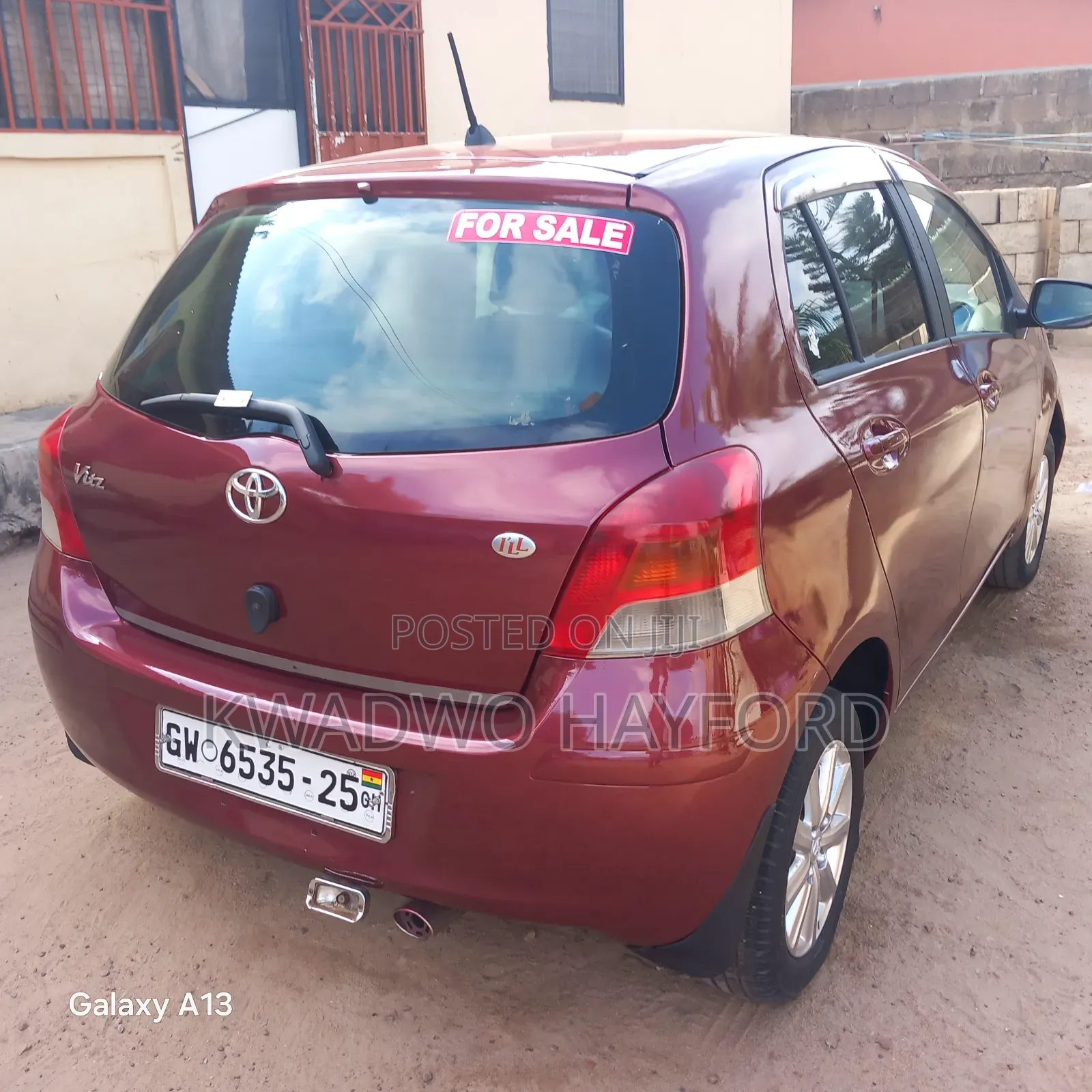 Toyota Vitz 1.3 FWD 3dr 2010 Red