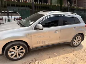 Mitsubishi Outlander Sport ES 2015 Silver