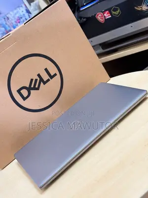 Laptop Dell Precision 3580 32GB Intel Core i7 SSD 1T