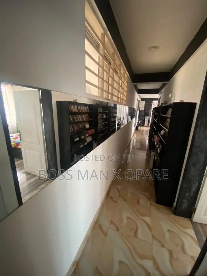 Furnished 1bdrm Apartment in Verba Apartment, Ablorh Adjei for rent