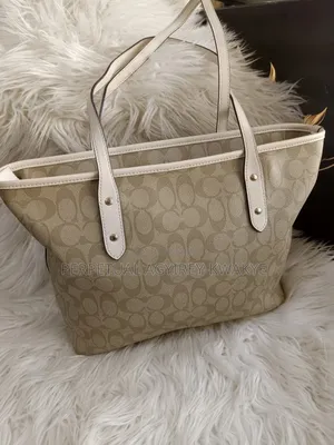 Coach Leather Bag With Zip