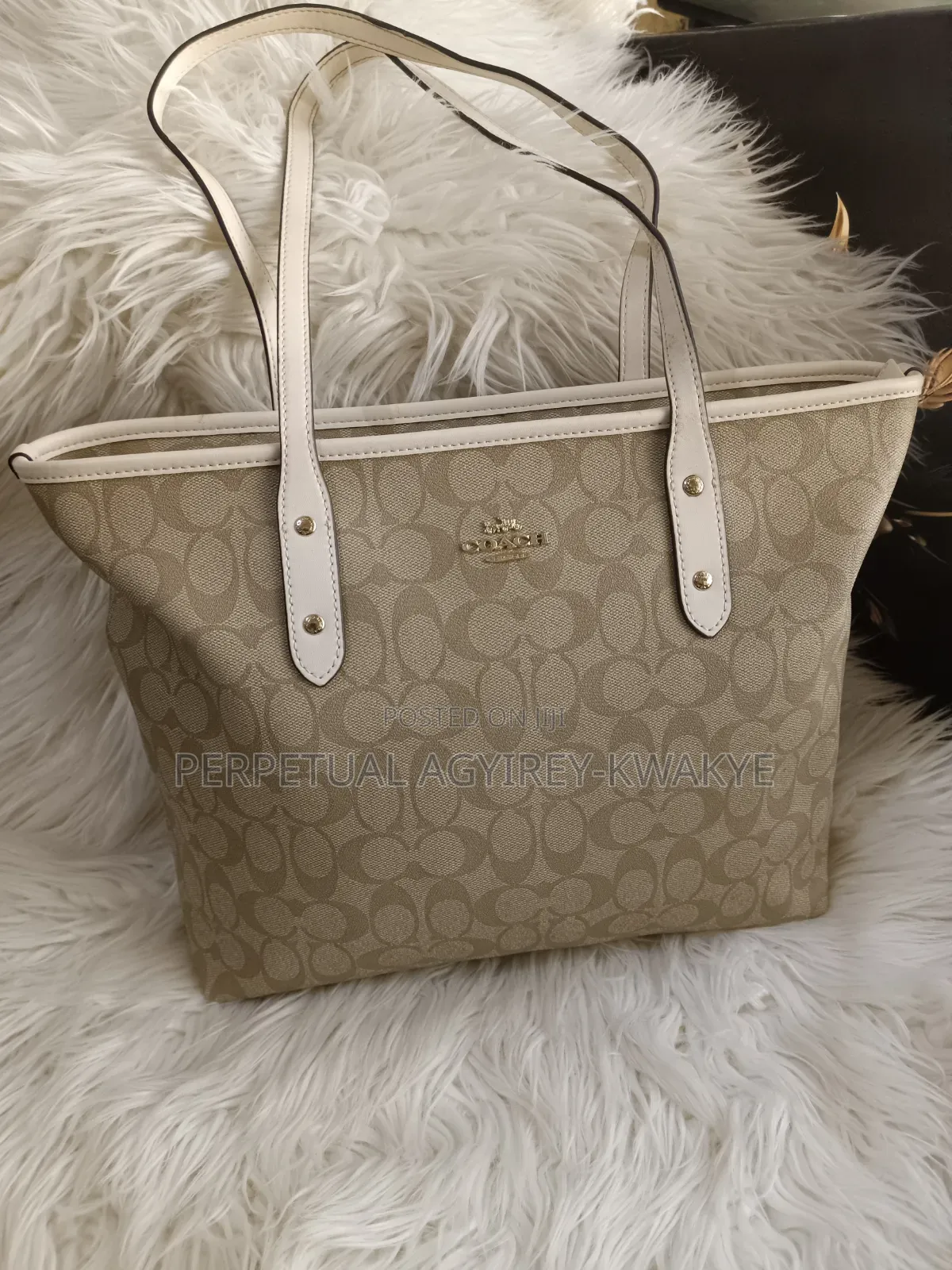Coach Leather Bag With Zip