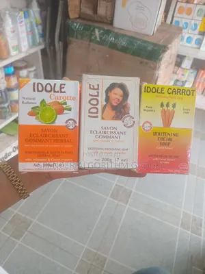 Idole Carotte/Carrot/Lightening Exfoliating Soap