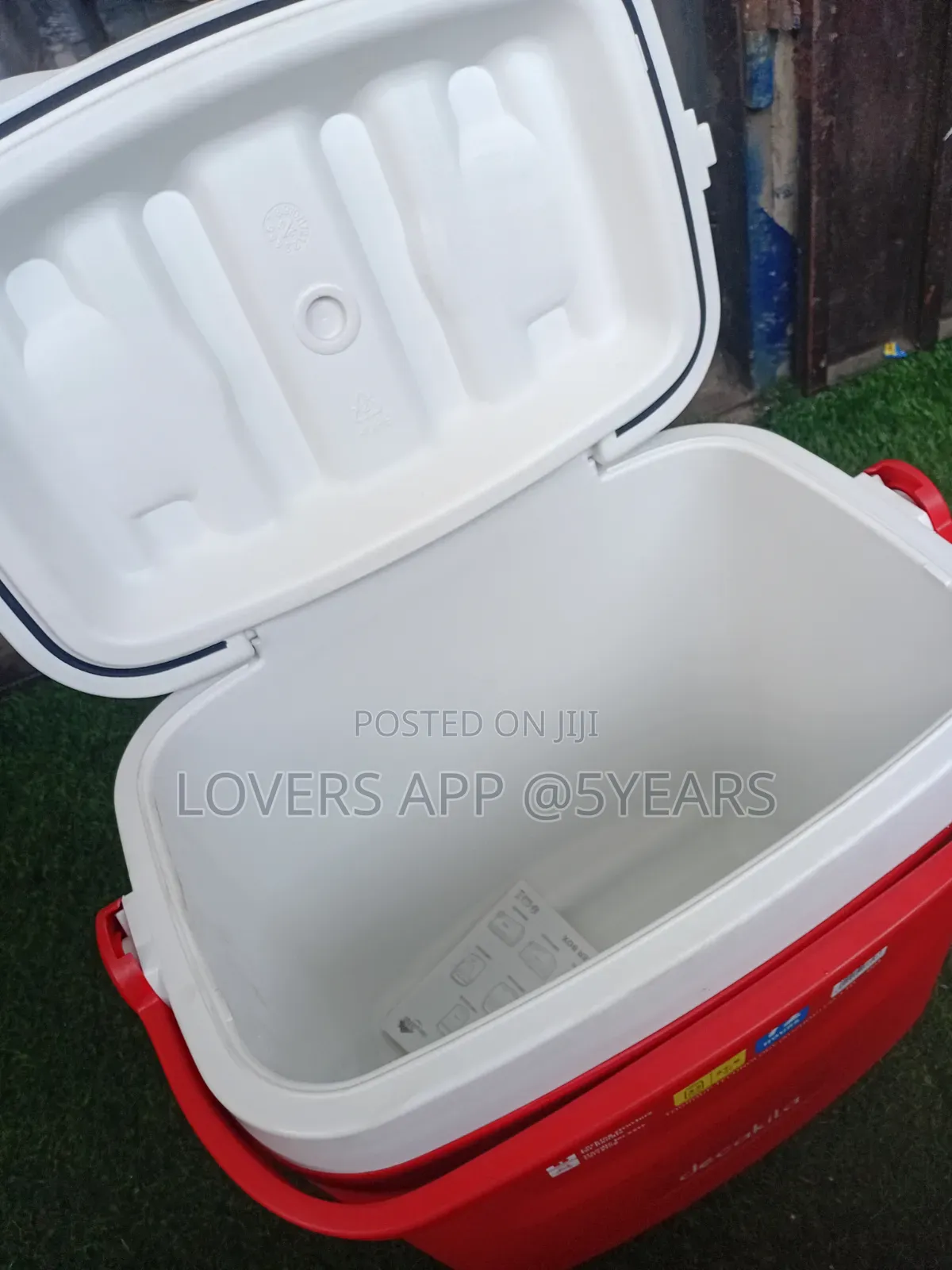 Portable Ice Chest for Camping, Travel, and Picnics
