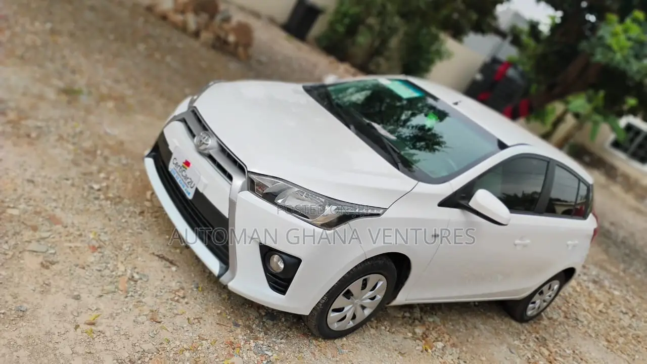 Toyota Yaris 2016 White