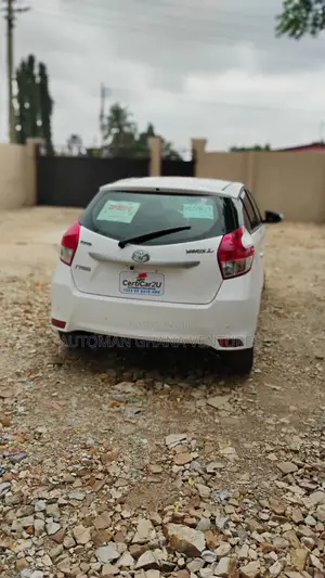 Toyota Yaris 2016 White