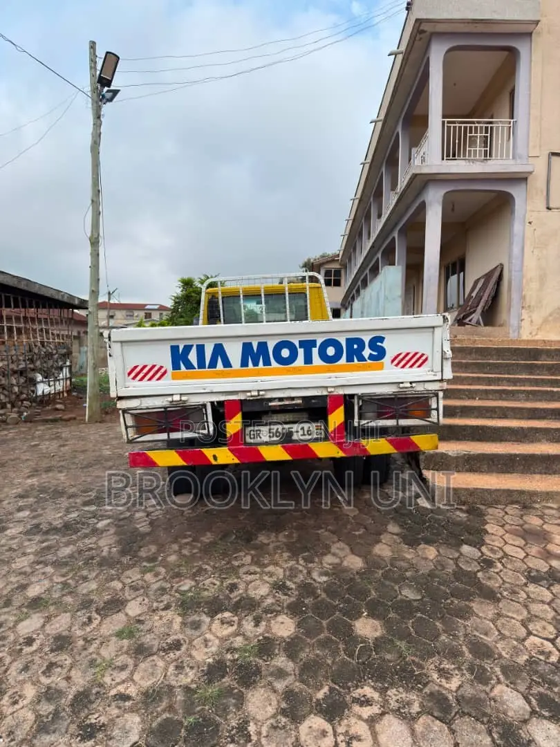 Kia Combi 1998 Yellow