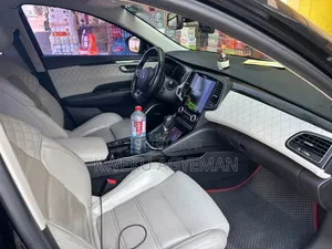 Renault 6 2016 Black