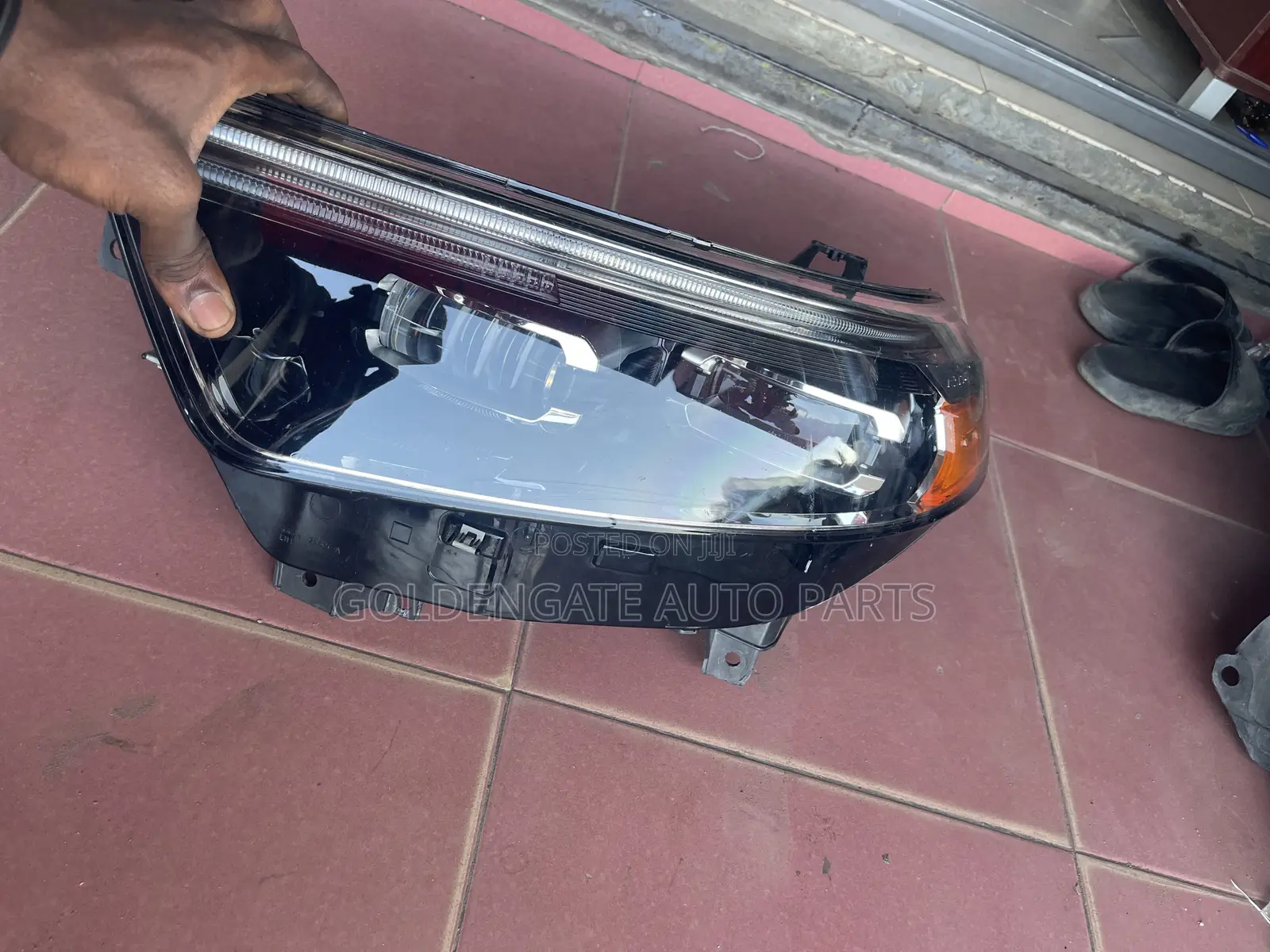 Ford Explorer 2020 to 22 Headlight
