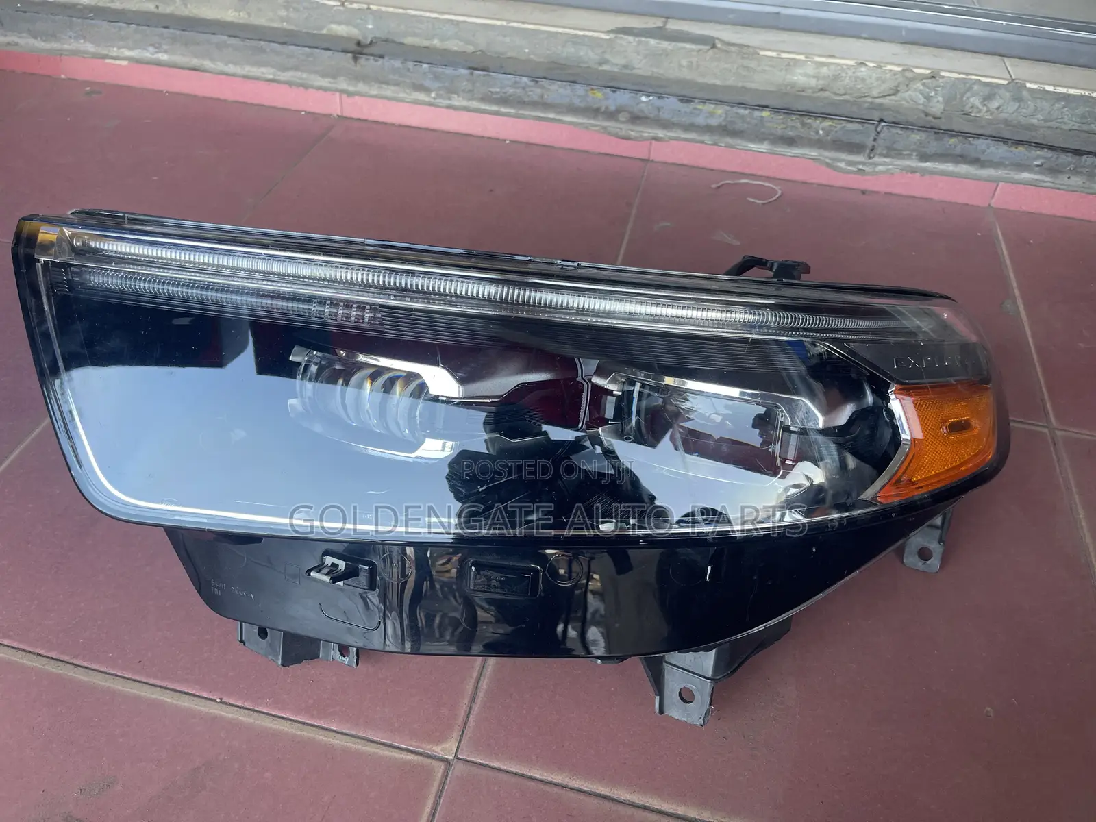 Ford Explorer 2020 to 22 Headlight