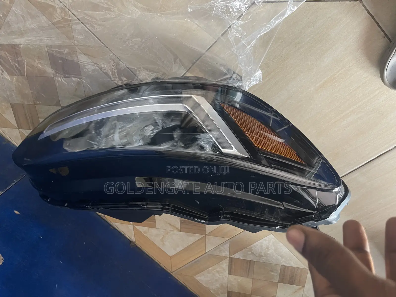 Honda HR-V 23 Headlight
