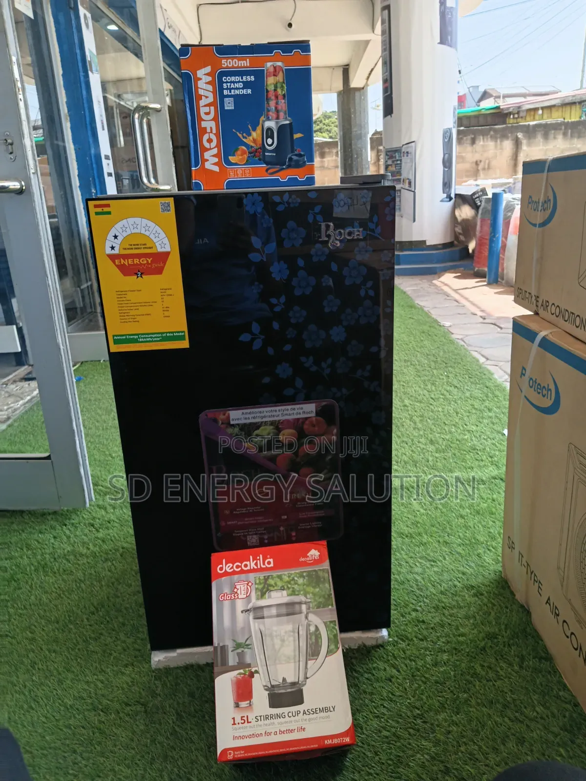 Original Roch Mini Fridge - 90l Black