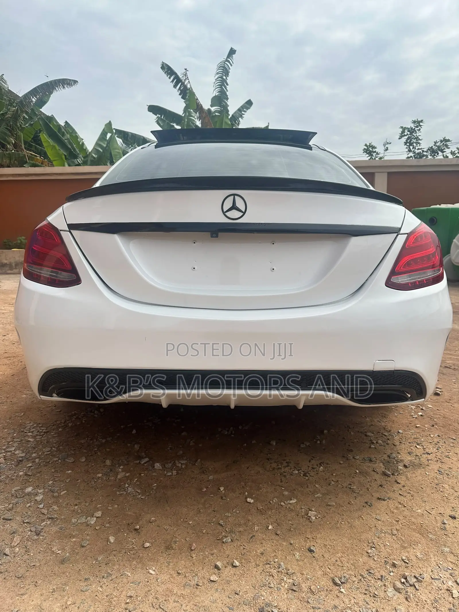 Mercedes-Benz C300 Luxury 4dr AWD 4Matic Sedan (2.0L 4cyl 7A) 2015