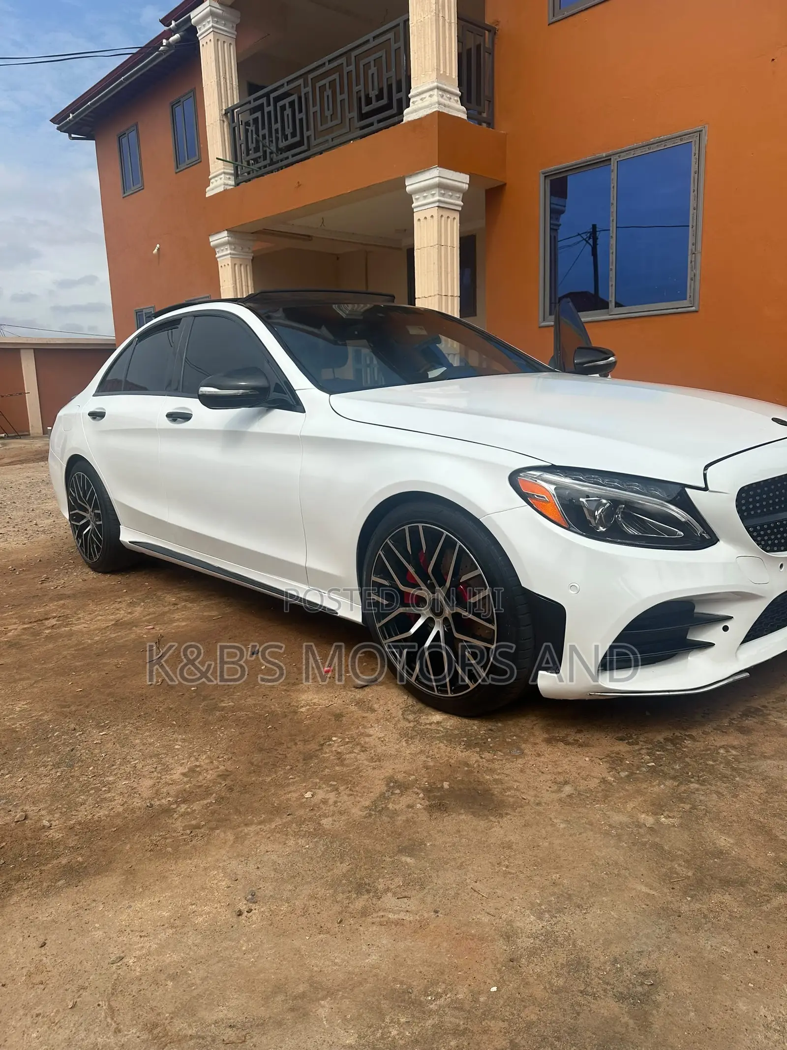 Mercedes-Benz C300 Luxury 4dr AWD 4Matic Sedan (2.0L 4cyl 7A) 2015