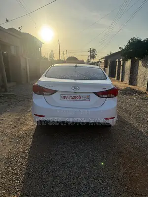 Hyundai Avante 2016 White