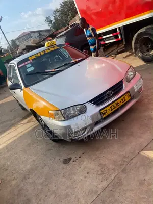 Toyota Corolla 1999 Silver