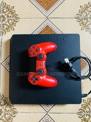 Sony PS 4 Slim