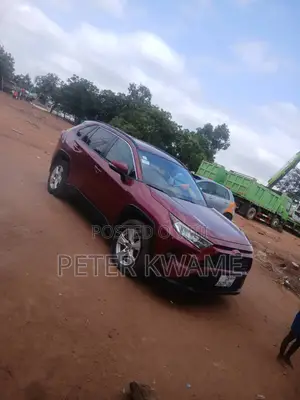 Toyota RAV4 XLE AWD 2020 Red