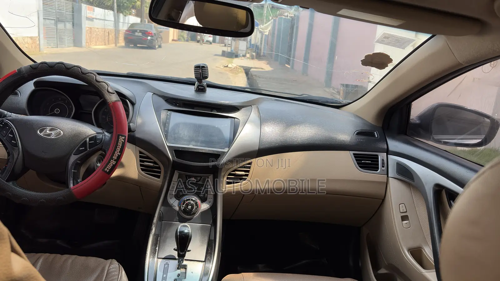 Hyundai Elantra Limited Sedan FWD (1.8L 4cyl 6A) 2013 Green