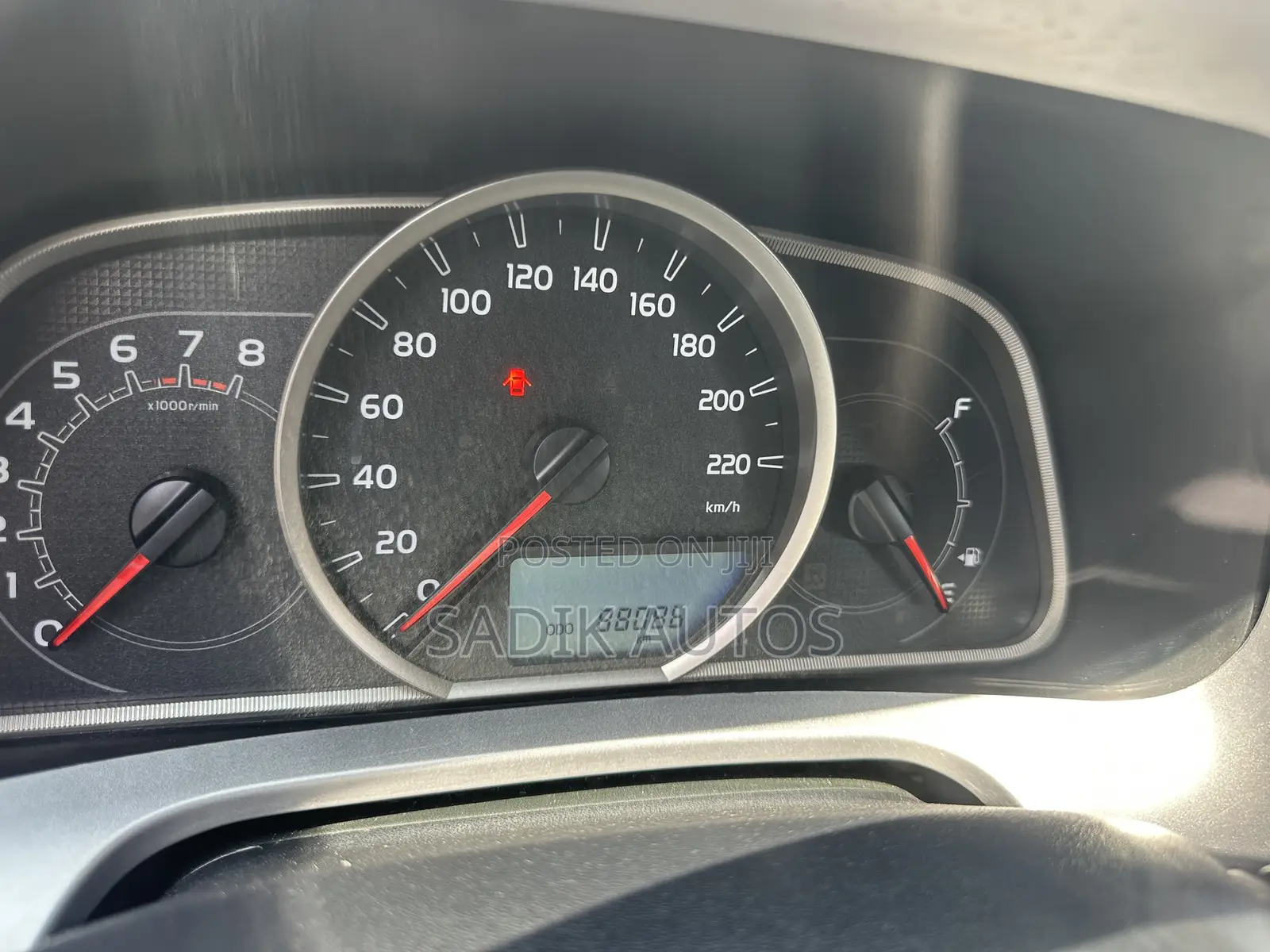 Toyota RAV4 Limited FWD (2.5L 4cyl 6A) 2017 White