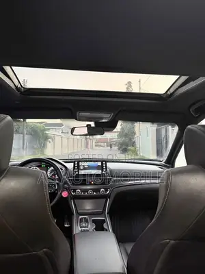 Honda Accord EX-L (2.0L 4cyl Turbo 10A) 2019 White