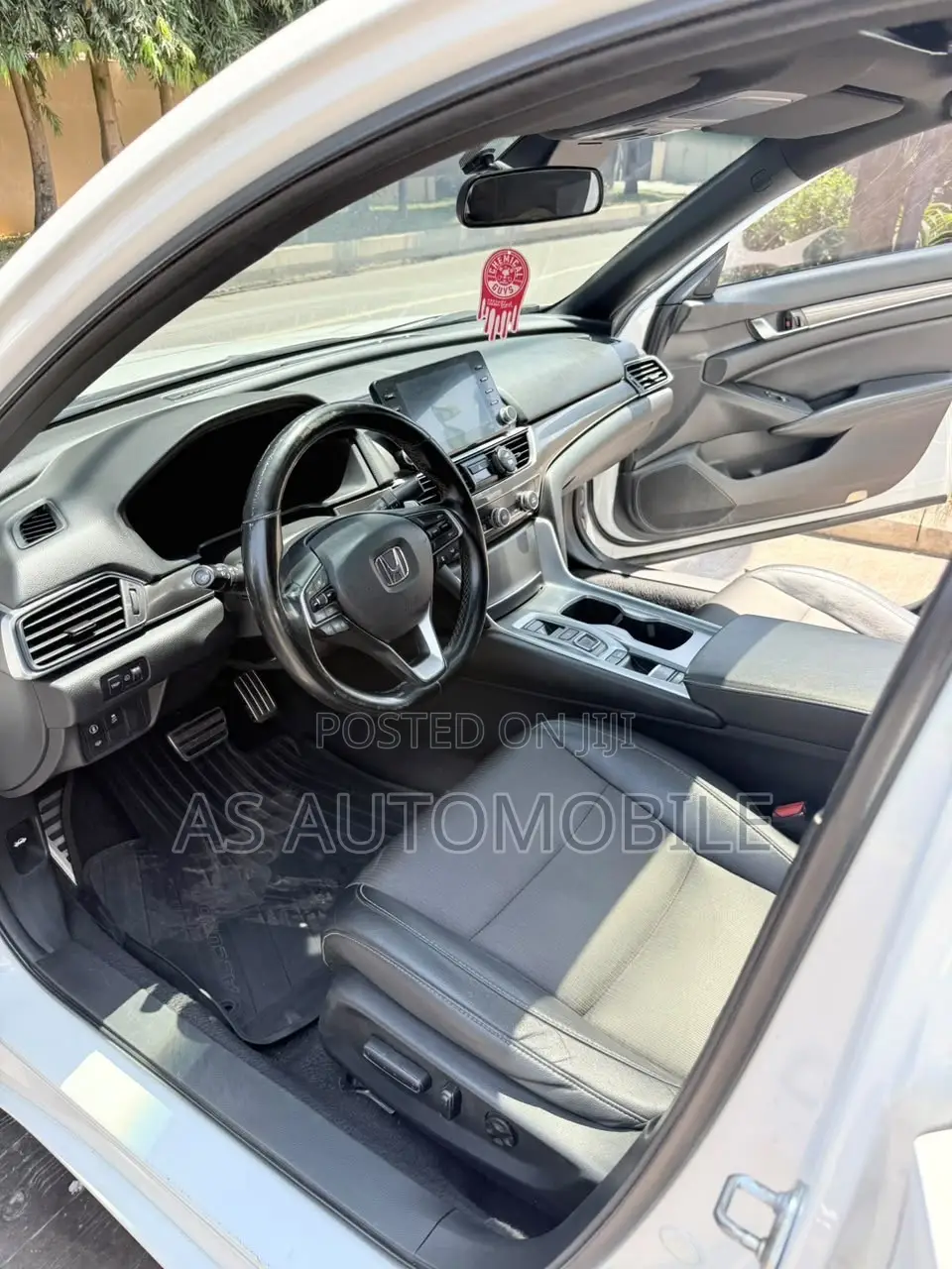 Honda Accord EX-L (2.0L 4cyl Turbo 10A) 2019 White