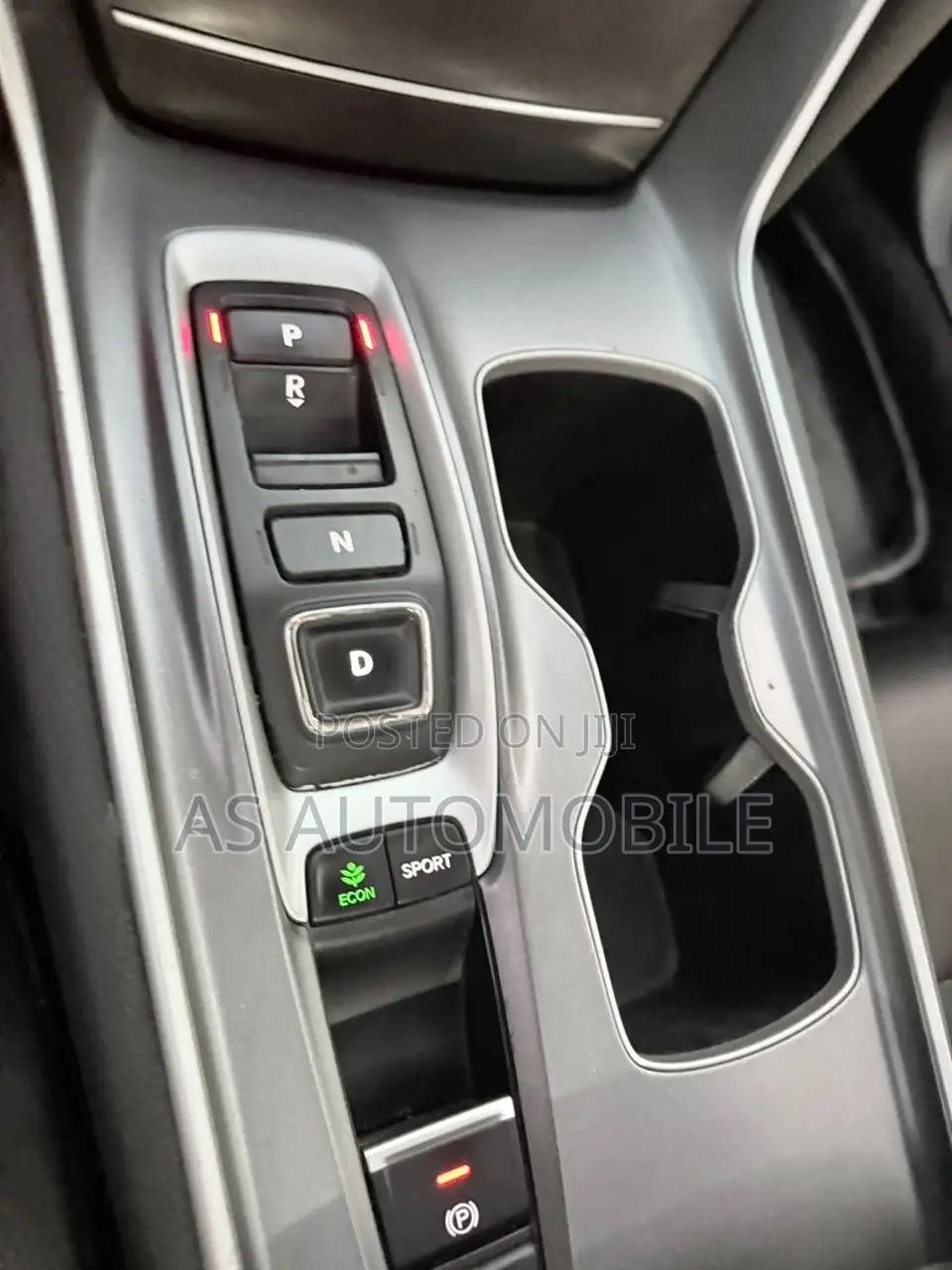 Honda Accord EX-L (2.0L 4cyl Turbo 10A) 2019 White