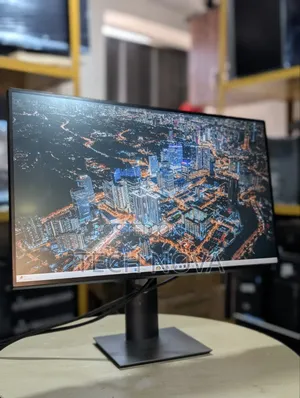 Dell U2718Q Ultra Sharp 27" Inch 4k Monitor, 3840 X 2160 at 60Hz