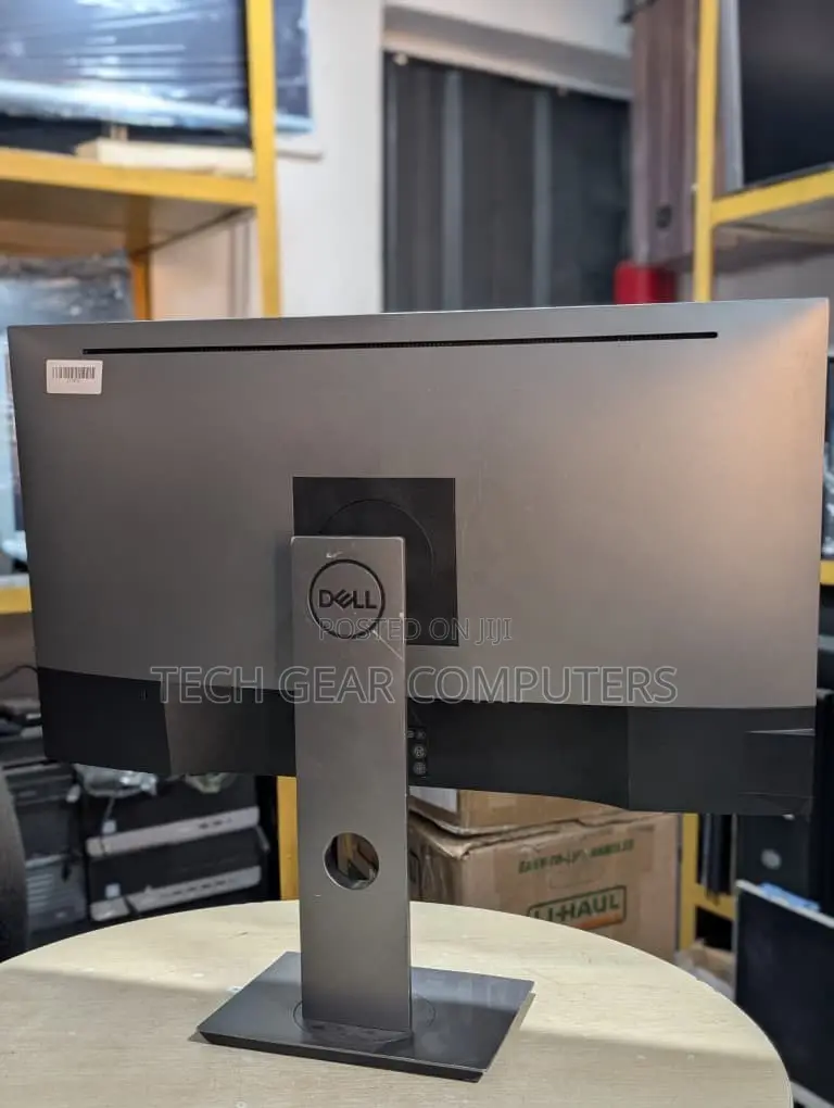Dell U2718Q Ultra Sharp 27 Inch 4k Monitor, Audio Line-Out | U2718Q