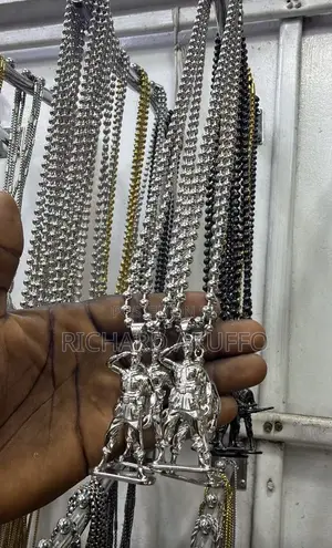 Chain for Fashions