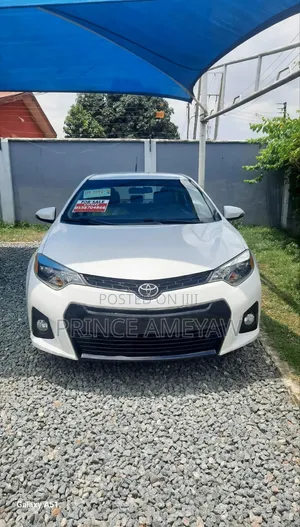 Toyota Corolla 2015 White