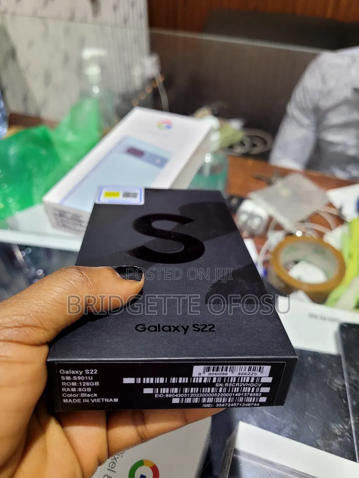 New Samsung Galaxy S22 5G 128 GB Black